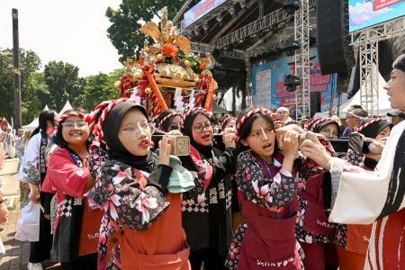 ジャカルタで日本祭り　地方紹介や介護体験