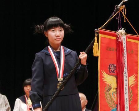 　北海道江差町で開かれた民謡「江差追分」の全国大会少年の部で優勝した近藤佳星さん＝２２日午後