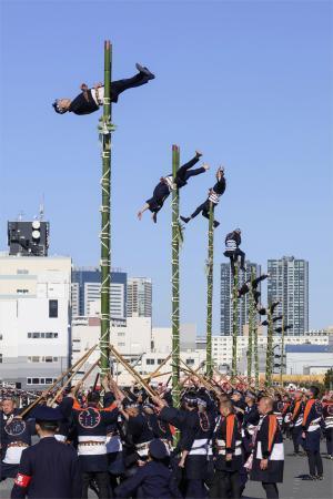 東京消防庁が出初め式　首都直下地震備え訓練