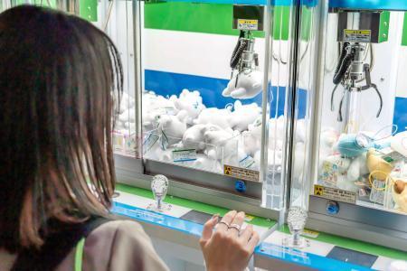 ファミマ景品ゲーム設置５千店に　「遊べるコンビニ」拡大