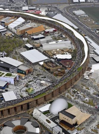 大阪府民４割「万博行ったで」　経済効果は２兆１千億円、試算