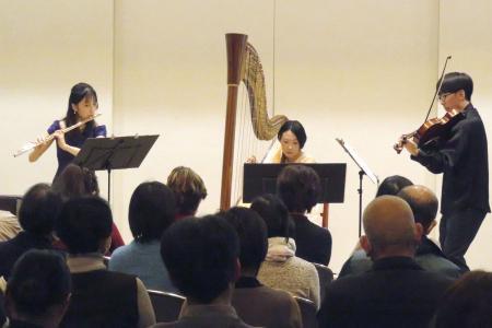 　奈良県立橿原考古学研究所付属博物館で開かれたコンサート＝２０２３年１２月、奈良県橿原市