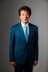 　長崎ランタンフェスティバルの「皇帝パレード」に出演する歌手の前川清さん（Ｃ）株式会社　前川企画