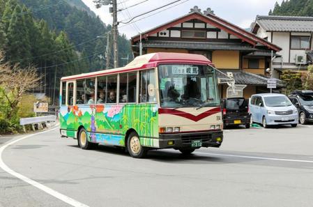 京都バス「９５」系統。バスファンには年に一度の「お祭り」だ