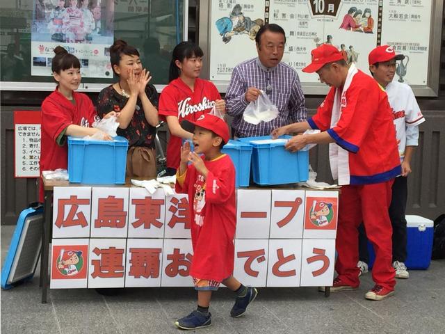 古都奈良で「カープ優勝ふるまい豆腐」のなぜ？