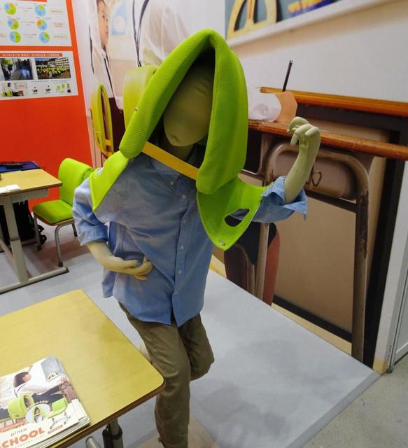 東京にあって大阪にない小学校の防災頭巾　最激震地の箕面市で開発