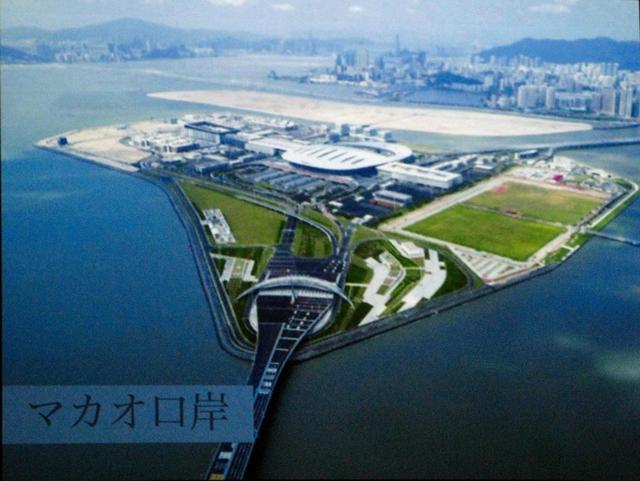 世界最長の橋がマカオ－香港で開通　なんと全長５５キロ！