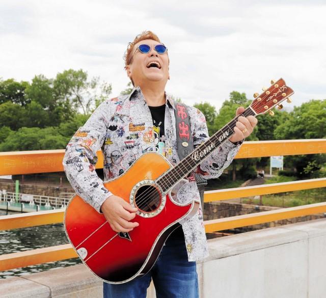 還暦を過ぎても精力的に活動する嘉門タツオ