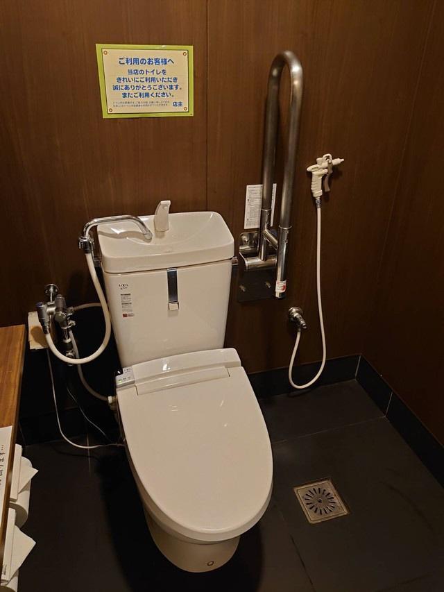 無料で使用できるコンビニのトイレ。その背景にある経費や人件費まで利用者に意識されることは少ない