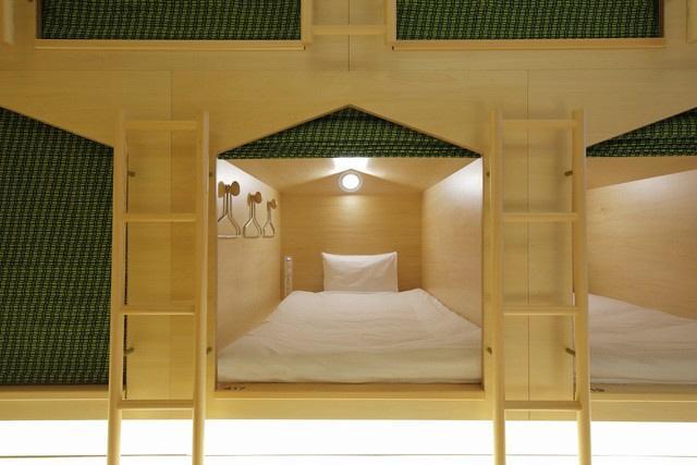 カプセルホテル止まらぬ進化…京都ではあこがれの「北欧デザイン」に　日本初「カフェ・アアルト」も併設