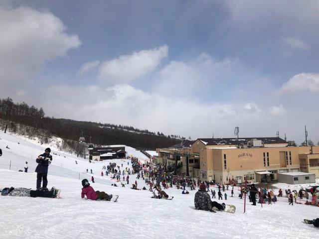 暖冬でもスキーヤーでにぎわった今年のスキー場。さまざまな取り組みがされている