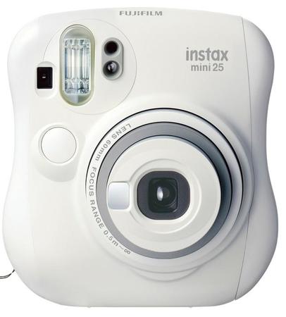 眞子さまご愛用の「チェキinstax mini 25」 （富士フイルム提供）