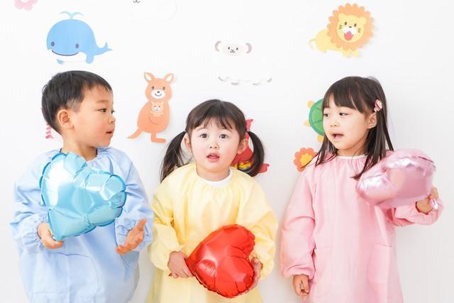 早生まれの子どもは不利になる？　勉強や運動はついていけるのか…悩めるママたちの体験談を聞いた