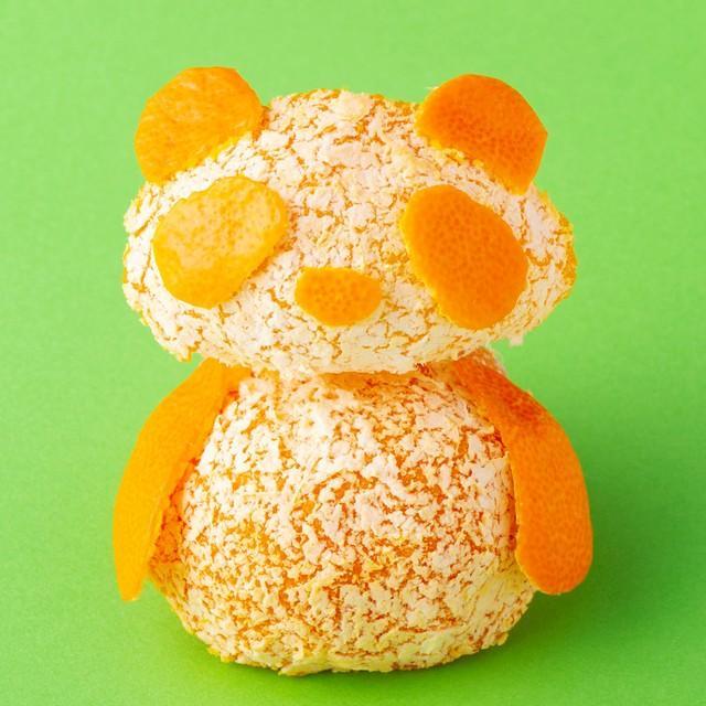 いいね！」に「パンダ」「マスク」…これが全部ミカンの皮？ ミカンと竹