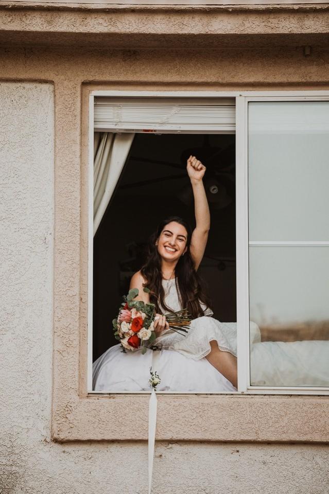 結婚式の5日前に花嫁のコロナ陽性が判明。隔離のまま式を挙げた（Jesscaste Photography提供）