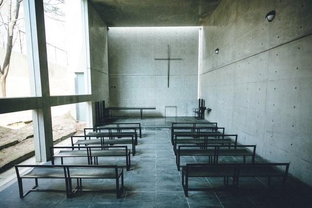 安藤忠雄氏設計　六甲山「風の教会」13年ぶりに挙式再開　コロナ禍でのウェディング応援プロジェクトも