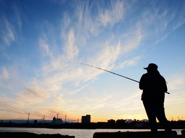立ち入り禁止区域に侵入する釣り人の迷惑行為に警鐘…漁港の深刻な事情を紹介する投稿が話題に
