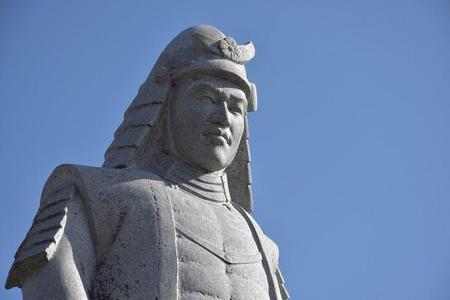 明智光秀像＝ 滋賀県大津市、坂本城跡公園(ogurisu/stock.adobe.com)