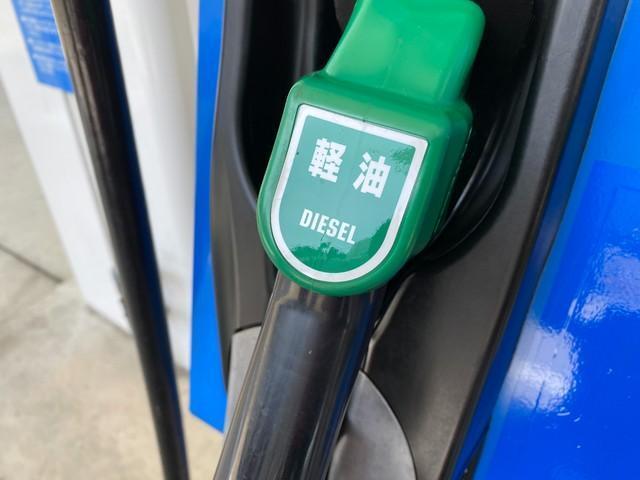 軽自動車に軽油を入れてはいけません　知っておきたいクルマの燃料の種類と違い