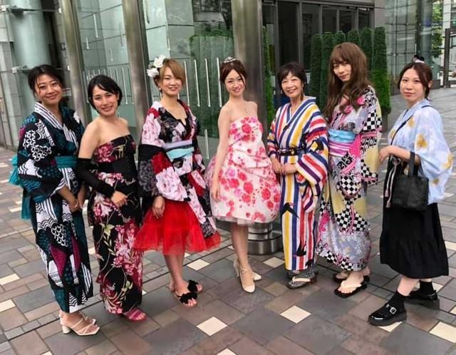 これでも浴衣？　この夏、ドレス風に着こなせば、誰もが振り返る