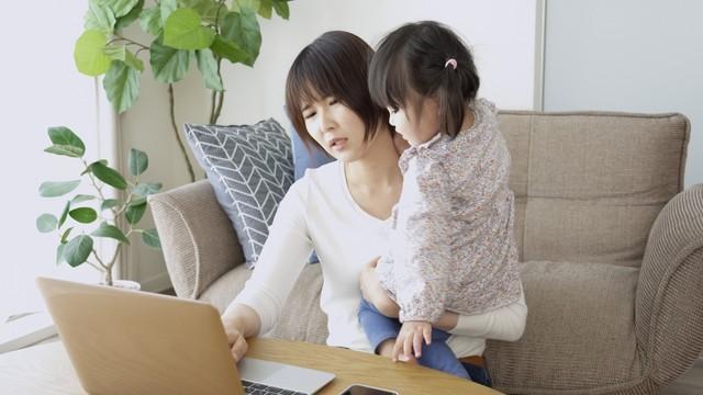 未就園児を自宅で面倒みながらリモートワークなんて可能なの！？…3歳双子の母親がフルリモートで働き検証