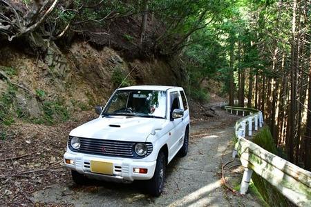 34年ぶりに訪れた国道424号旧道…旧規格の軽自動車でもかなり狭く感じます