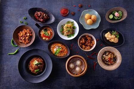 ７種類の麻婆豆腐が楽しめるテーブルオーダー形式のランチブッフェ「七彩麻婆」