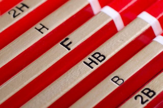 小学校ではHB鉛筆より2B推奨？（Coprid/stock.adobe.com）