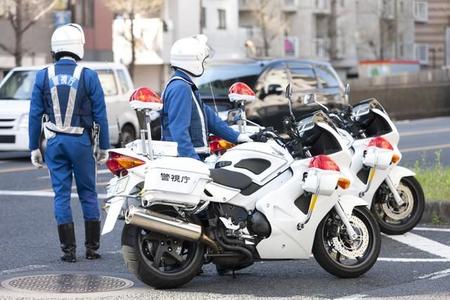 警察官がバイクの少年と絡んだ案件が社会問題化した（moonrise stock.adobe.com.jpeg）
