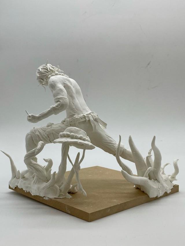 これは“神”粘土！原型師目指す美大生が作った「ONE PIECE」エースの紙