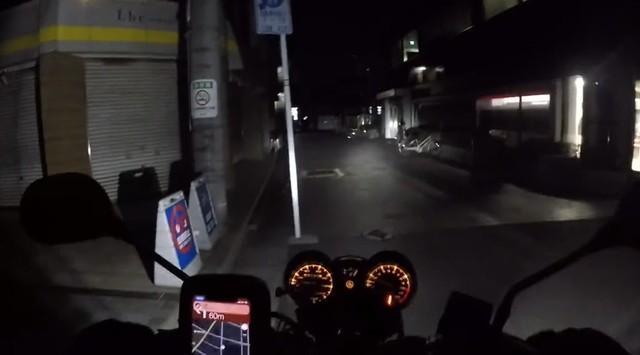 バイク走行中に地震…信号が消え、商店街が揺れる「怖かった」　バイカーが停電の瞬間を動画撮影