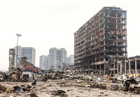 破損されたウクライナの首都・キーウのショッピングセンター（misu/stock.adobe.com）