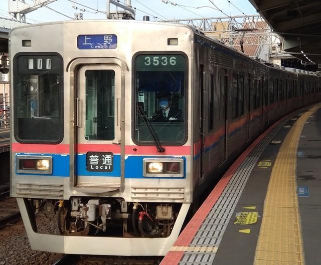 国鉄と競争していた直線区間、5回も名前が変わった駅、ここだけの踏切の音…沿線住民に親しまれる京成千葉線
