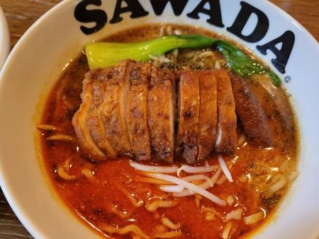 バラ肉が存在感ある「排骨（パイコー）麺」。こちらは辛さ、痺れともに最強のLEVEL4
