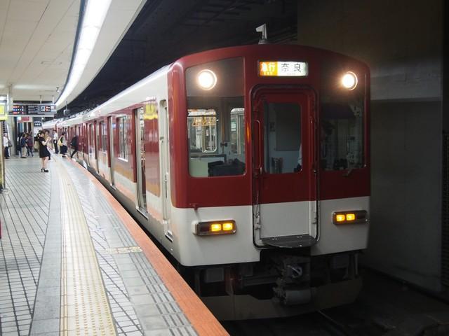 阪急京都本線も100％割り込み…コロナを経て激変！2021年度・関西鉄道の混雑率　将来の減便・減車の可能性も