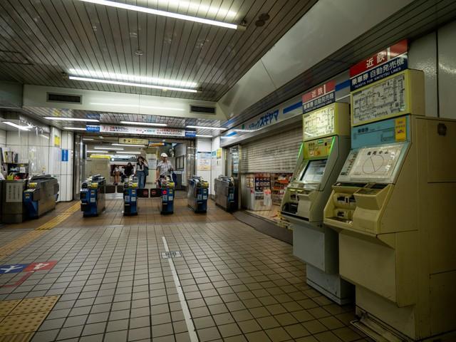 名古屋のど真ん中、でも改札の向こう側は関西　近鉄名古屋駅は地図にない飛び地である説が話題