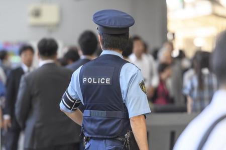 特定の人種の外国人に集中？警察官による職務質問の基準とは…（イメージ画像）