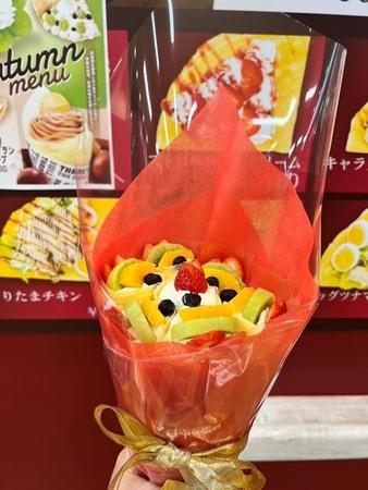 話題の「花束クレープ」、ライオンにみえなくもない！？