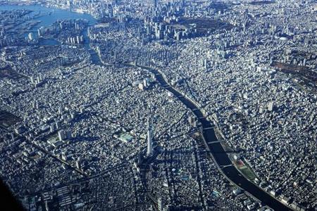 東京上空から（Takahiro/stock.adobe.com)