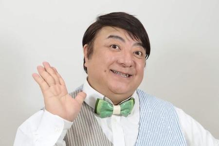 ぽっちゃりタレントは蝶ネクタイ率高い説　ルーツは彦摩呂？　「着る服の選択肢が狭まりカジュアルに…」そんな悩みを解決したアイテムだった