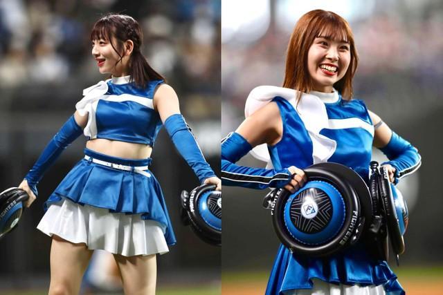 ジンギスカンダンスを踊るファイターズガールの工藤彩音さん(左)と上村優菜さん