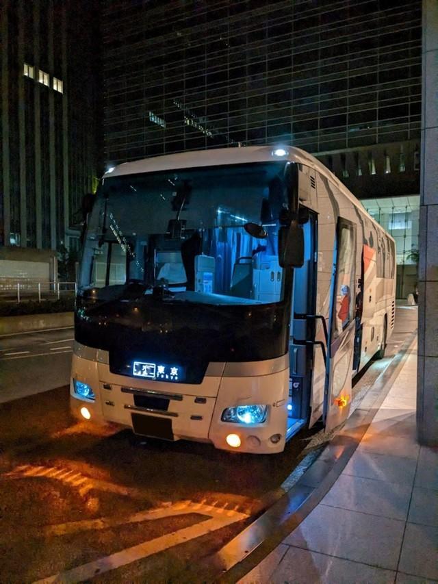 夜行バスで早朝に目的地についてしまった…夜行バスユーザーの"あるある"ですね