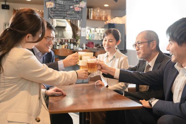 飲めるかどうかは稼ぎに関係する？（rrice/stock.adobe.com）