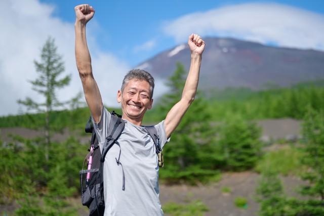 シニア世代は「元気な人」は多い一方、現役世代は疲労が深刻…　※画像はイメージです（Kanazawa photo base/stock.adobe.com）