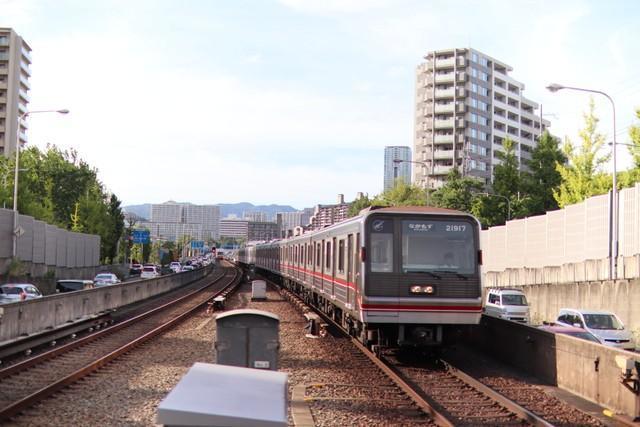 北大阪急行電鉄南北線は大阪メトロ御堂筋線と相互直通運転を実施している（Mayumi Hamamoto/stock.adobe.com）