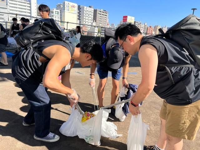 綺麗になりマッチョように…（提供）