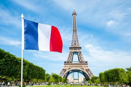 自民党女性局の議員たちはフランスで何を学んだか（lazyllama/stock.adobe.com)