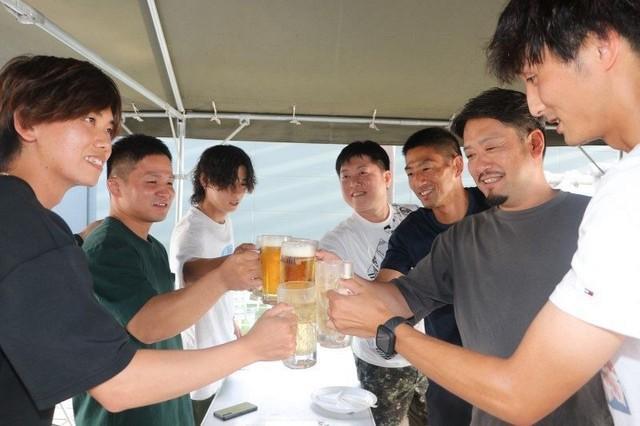 お酒が飲めるのに、あえて飲まない「ソバーキュリアス」に注目…若い世代に聞いた「お酒との向き合い方」