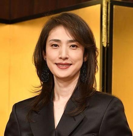 ”いい姿勢”だと思う芸能人ランキング1位　女性芸能人は天海祐希さん　男性芸能人は役作りへのこだわりが有名なあの人