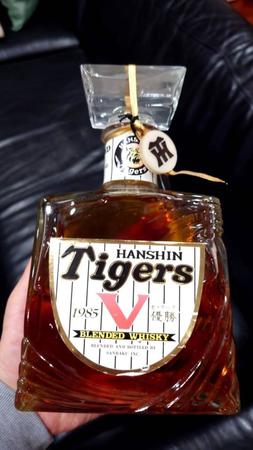 【阪神日本一】38年前の優勝ウイスキーの味は？ 父から譲り受けた記念品、天国の祖父へお供え…「年月に滲む思い」